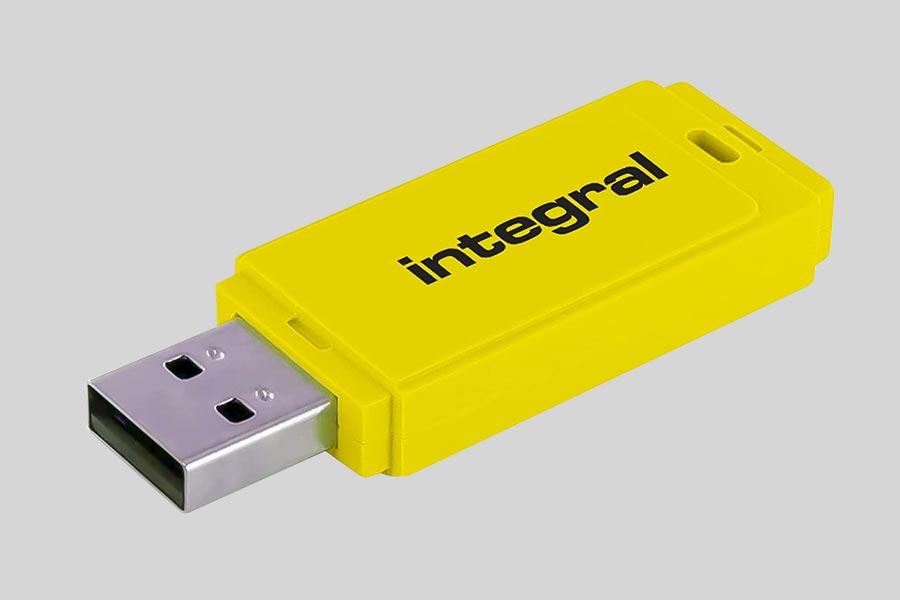 Integral USB flash bellekten dosyaları kurtarma: yaygın sorunlar ve çözümler